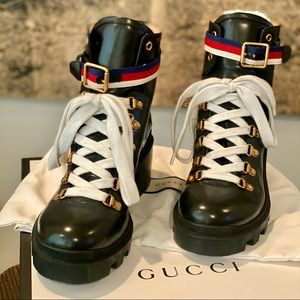 Gucci leather ankle boot with web Clearance